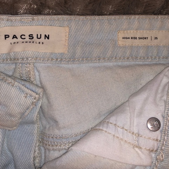 PACSUN Faded & distressed high rise denim shorts - Picture 5 of 5